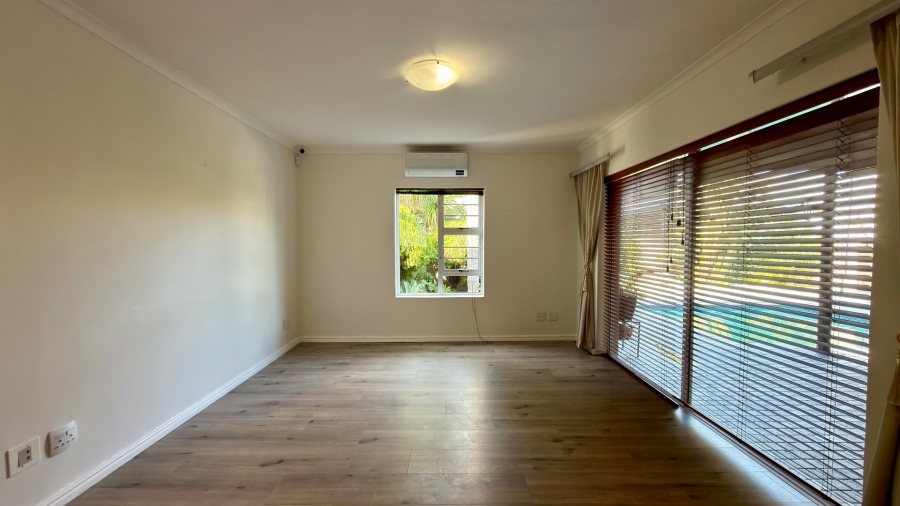 3 Bedroom Property for Sale in Olive Grove Western Cape